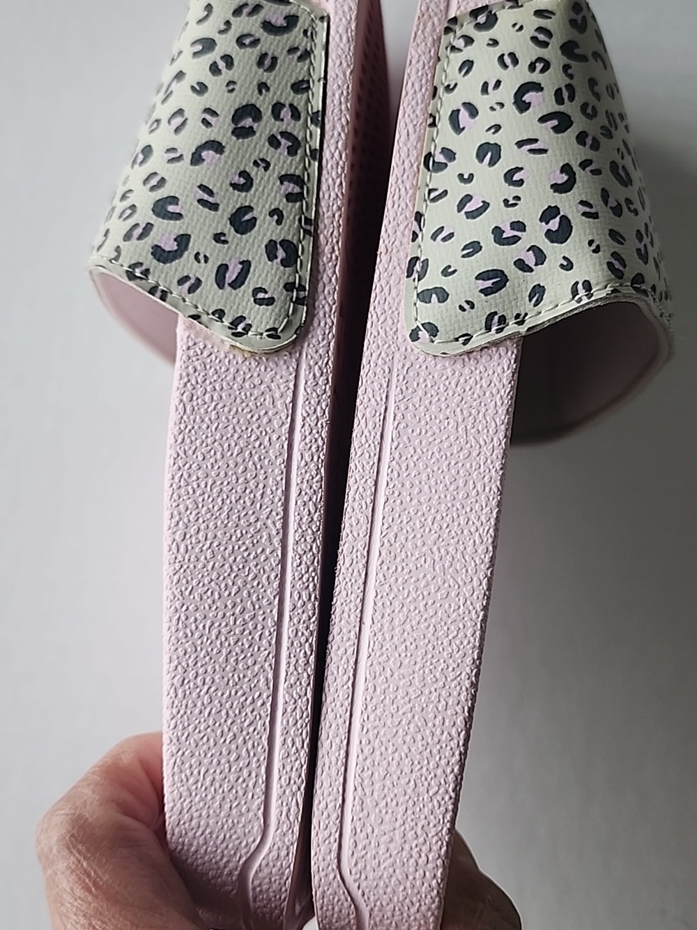 Adidas Adilette Showerpink Leopard Slip On Sandal Slides, Size  US 4 - Picture 5 of 8